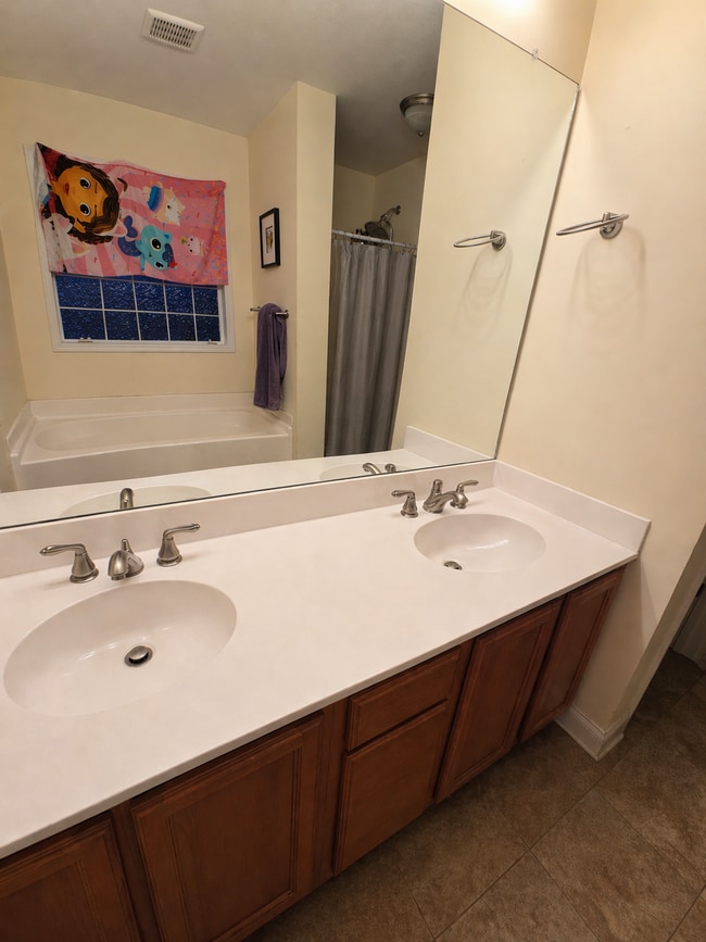 Building Photo - 108 Cherry Grove Dr