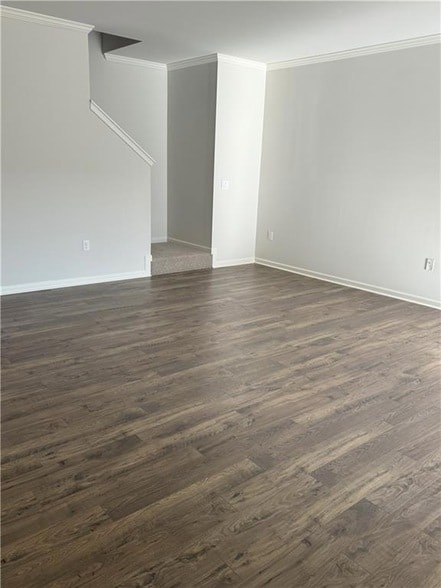 Building Photo - 2223 Blue Monarch Dr