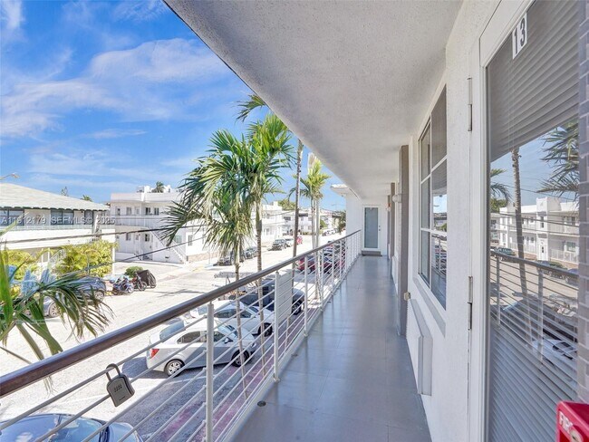 Building Photo - 540 74th St