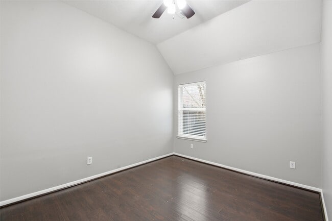 Building Photo - 24802 Sageford Ct