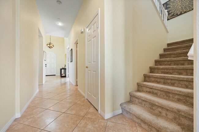 Building Photo - 710 Greyfield Ct