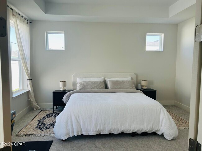 Building Photo - 2304 Calamint St