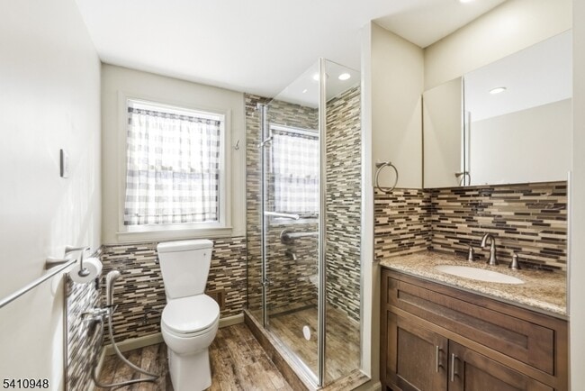 Building Photo - 65 Ridge Ave