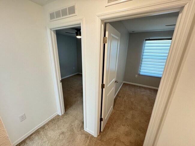 Building Photo - Your Dream Home Awaits in the Heart of Dav...