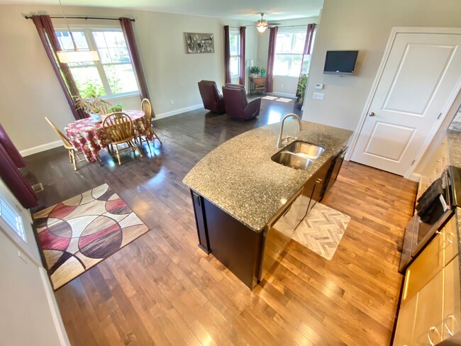 Building Photo - 2 Bedroom Home in Williston VT Available 9...