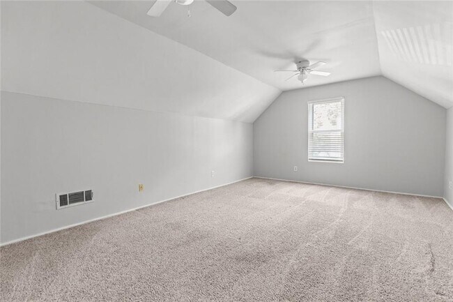 Building Photo - 2979 Sentinel Cir
