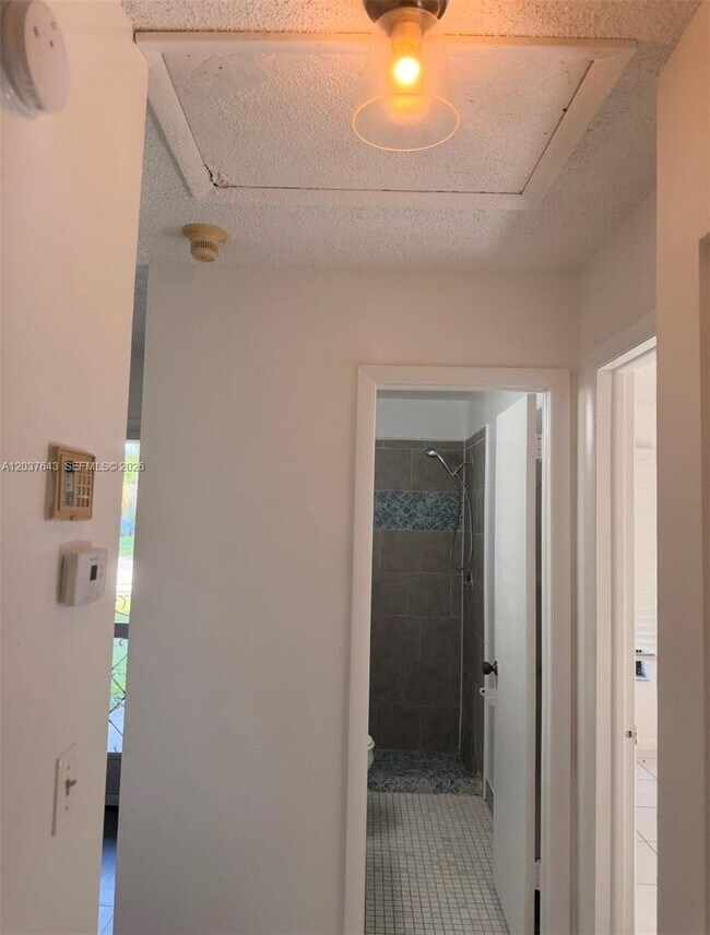 Building Photo - 792 Lantern Tree Ln