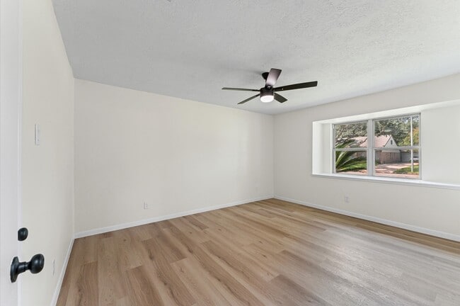 Building Photo - 2914 Riata Ln