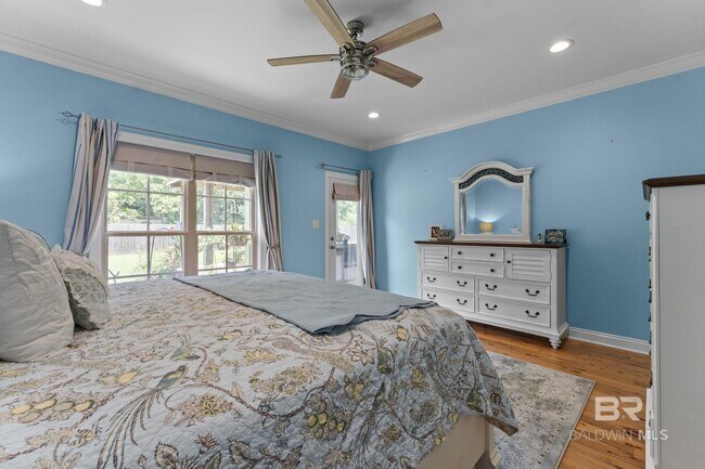 Building Photo - 25911 Tealwood Dr