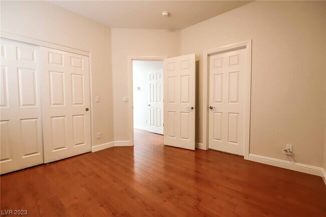Building Photo - 8345 Hunter Brook St