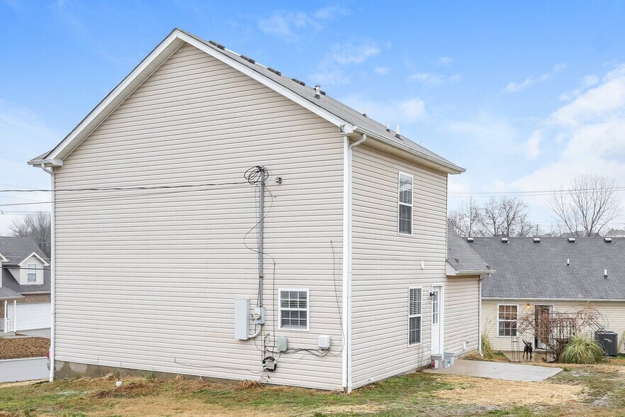 Building Photo - 1103 Phelissa Dr