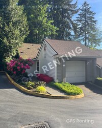 Building Photo - 8545 166th Ave