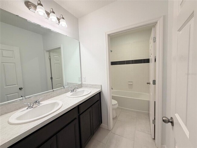 Building Photo - 4629 Bernard Blvd