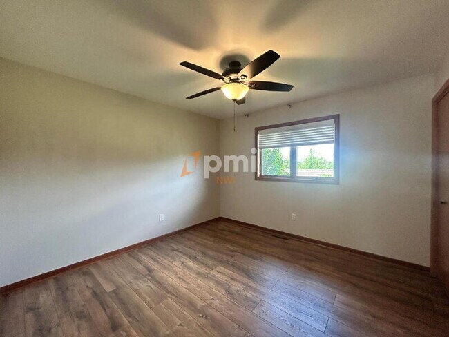 Building Photo - 8781 Calhoun Pl