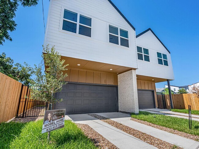 Building Photo - 3620 Sauer St