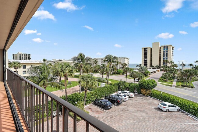 Building Photo - 225 S Beach Rd