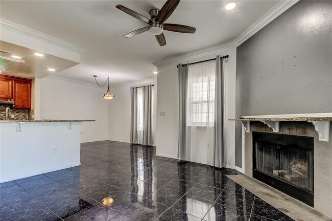 Building Photo - 8350 Savannah Trace Cir