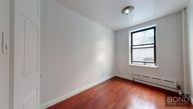 Building Photo - 787 9th Ave