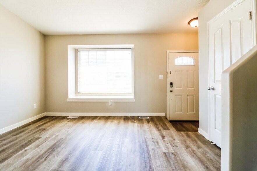 Building Photo - 3758 W 4525 S