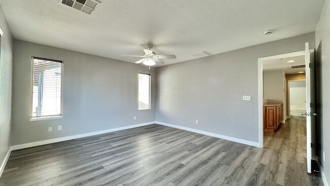 Building Photo - 4663 Aventura Canyon Ct