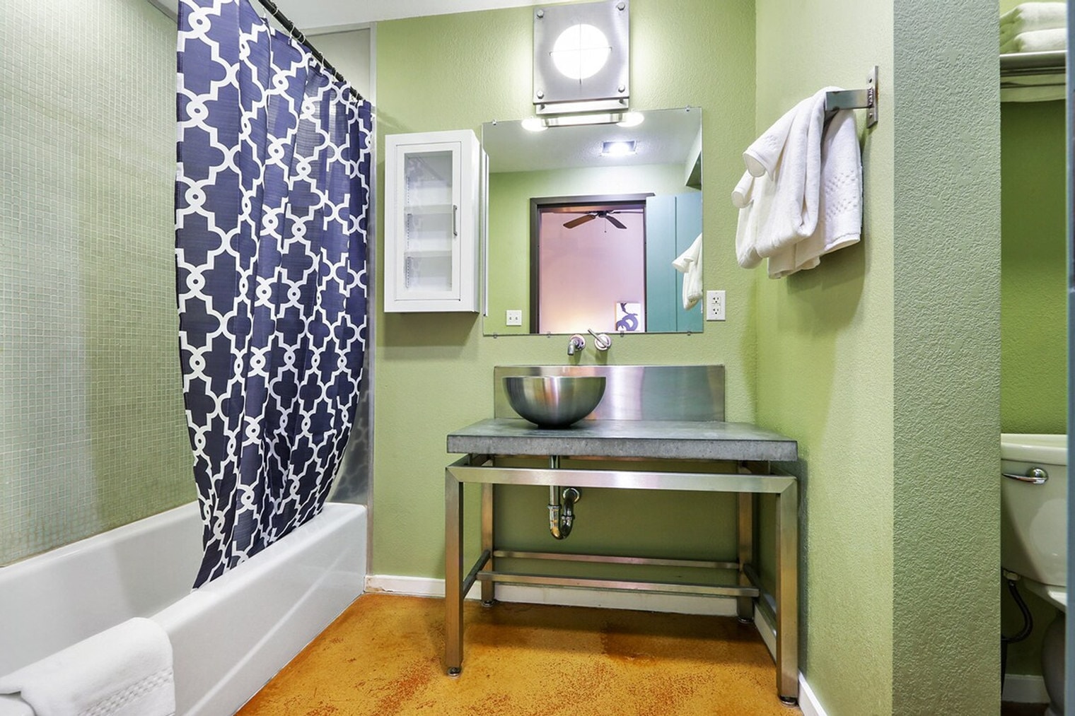 Building Photo - 1041 Constance St