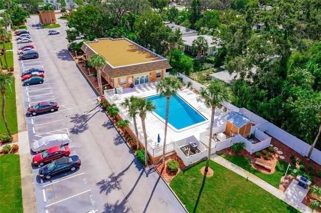 Building Photo - 12760 Indian Rocks Rd