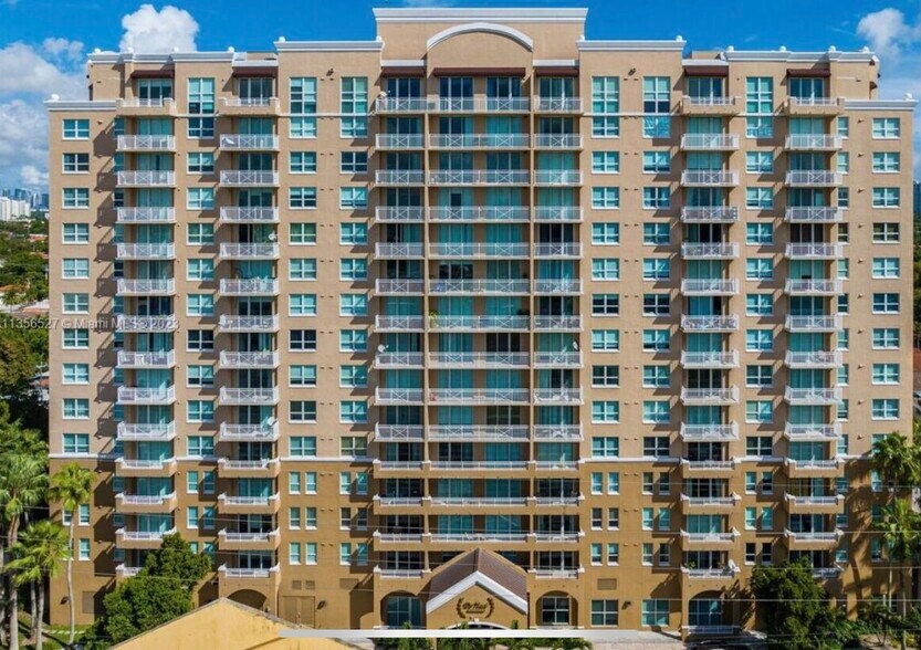 Building Photo - 2665 SW 37th Ave