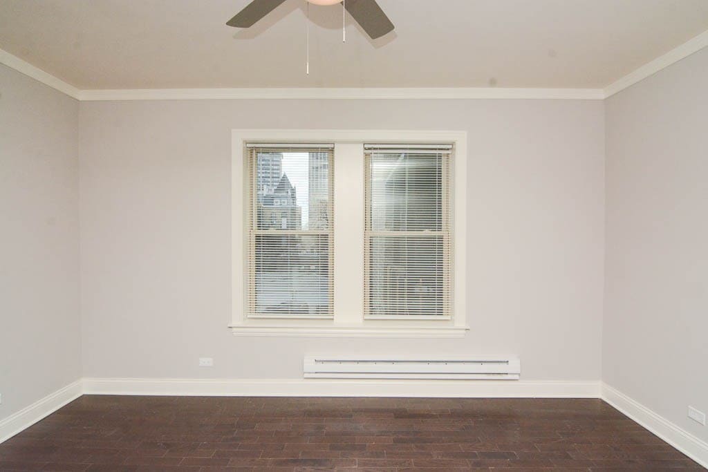 Building Photo - 648 W Wrightwood Ave