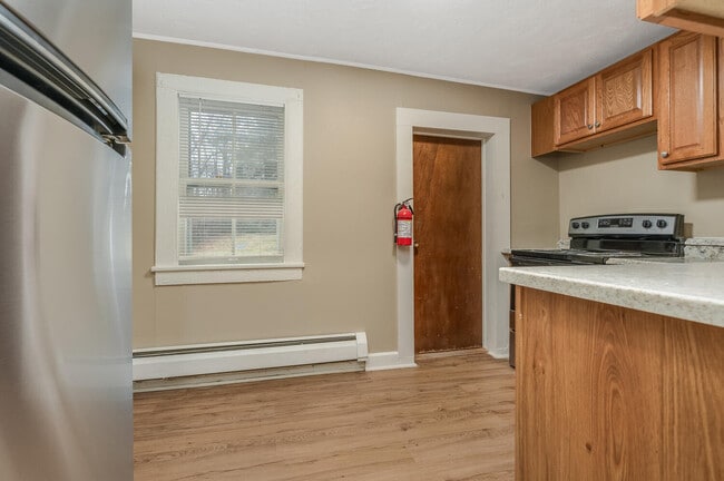 Building Photo - 72 Taylor St