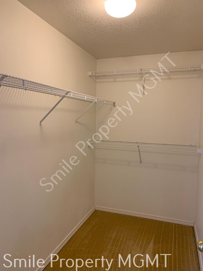 Building Photo - 4614 SE 86th Ct