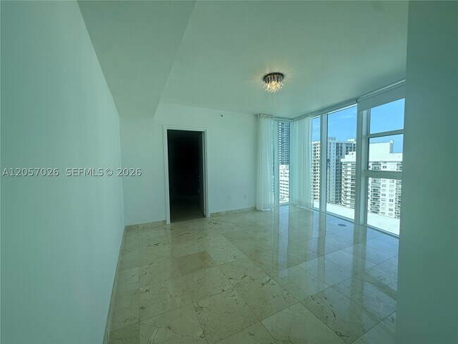 Building Photo - 6000 Indian Creek Dr