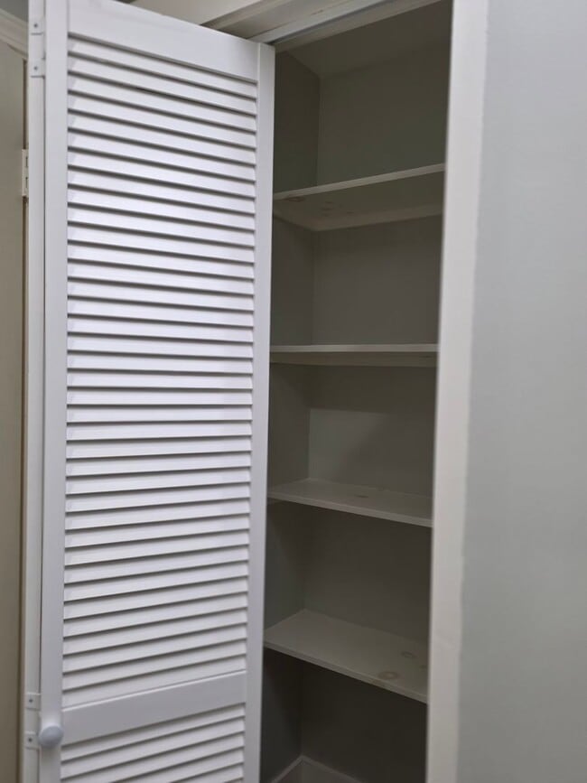 Building Photo - Remodeled Home 2 Blocks from Ocean Beach