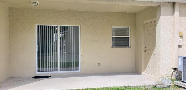 Building Photo - 6138 Olivedale Dr