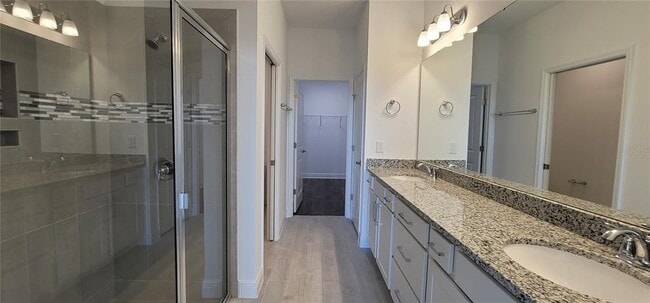 Building Photo - 14253 Kellogg Ave