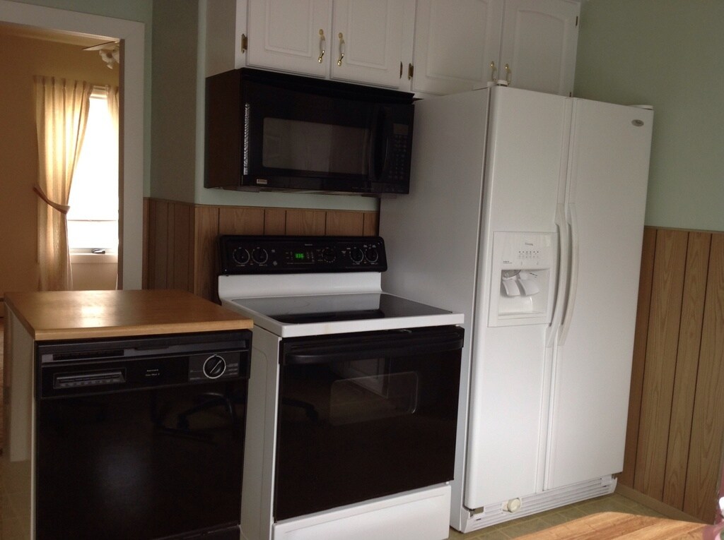 Building Photo - 152 Union St