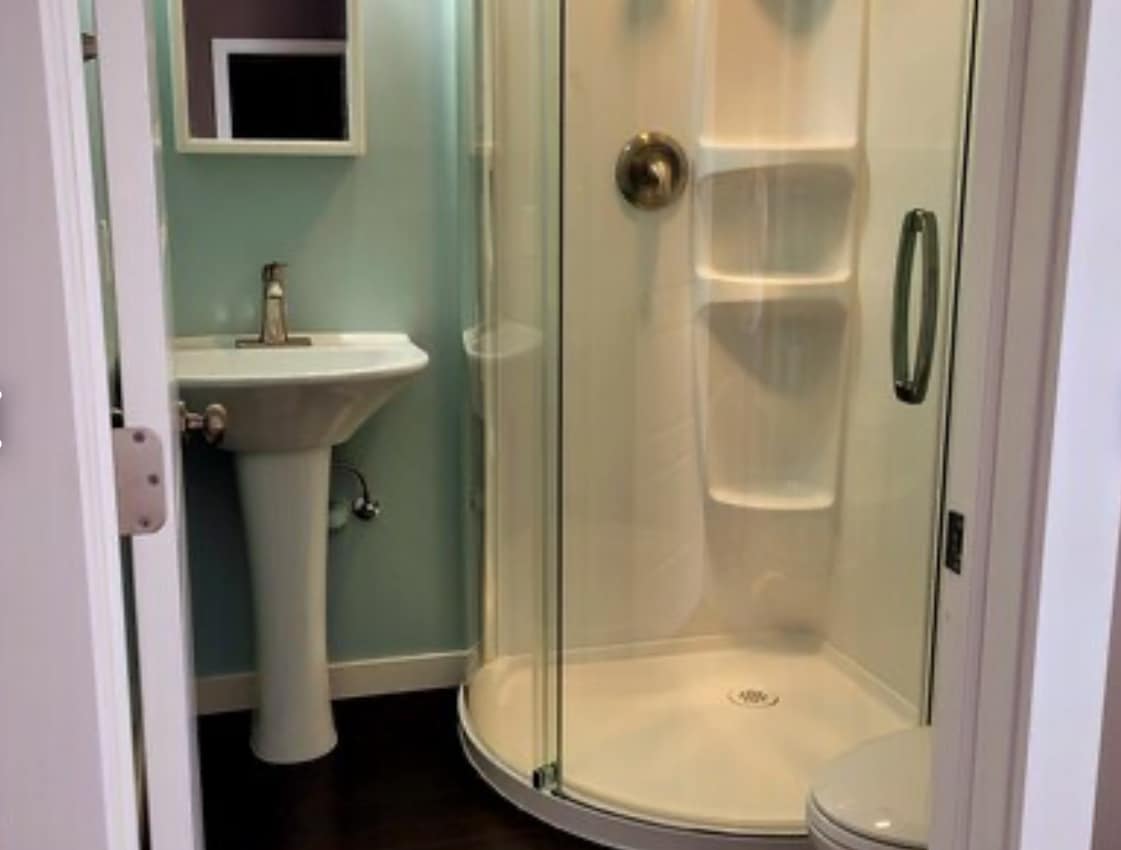 Building Photo - 713 4th Ave