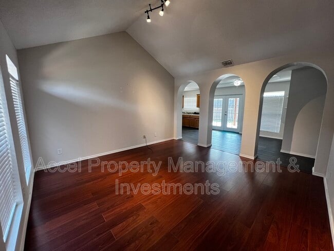 Building Photo - 5009 N 36th St