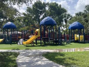 Building Photo - 2020 Lake Osborne Dr