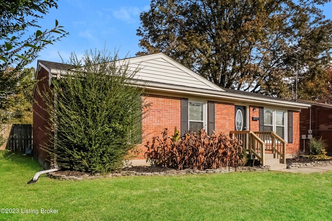 Building Photo - 215 Kim Ct