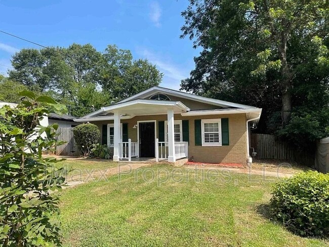 Building Photo - 68 Vanira Ave SE