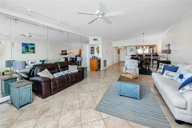 Building Photo - 363 Pinellas Bayway S