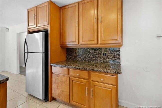 Building Photo - 161 Summerhill Rd