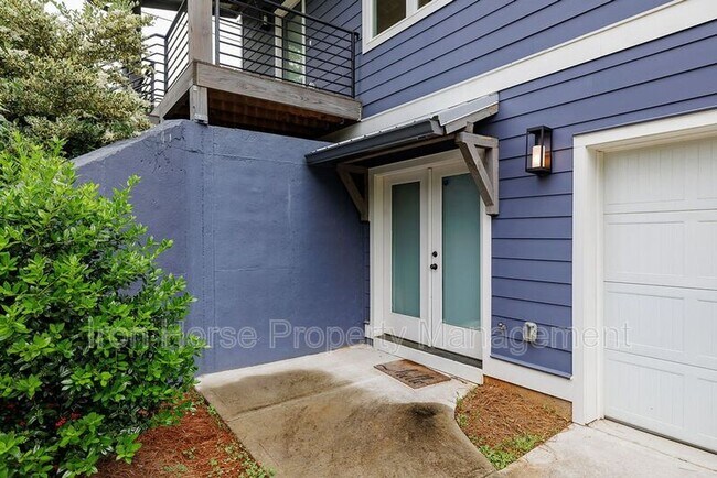 Building Photo - 125 Harper St