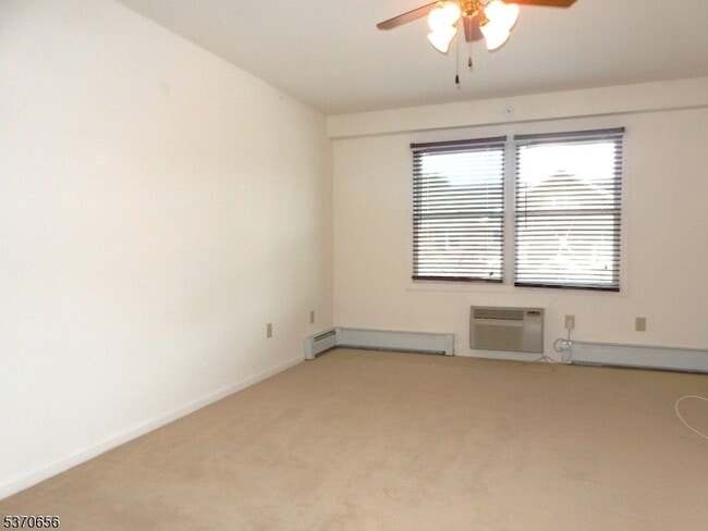 Building Photo - 59 Jane Dr