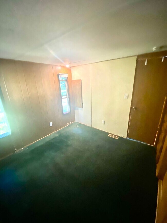 Building Photo - Manufactured Home In Bayview (APP#171)