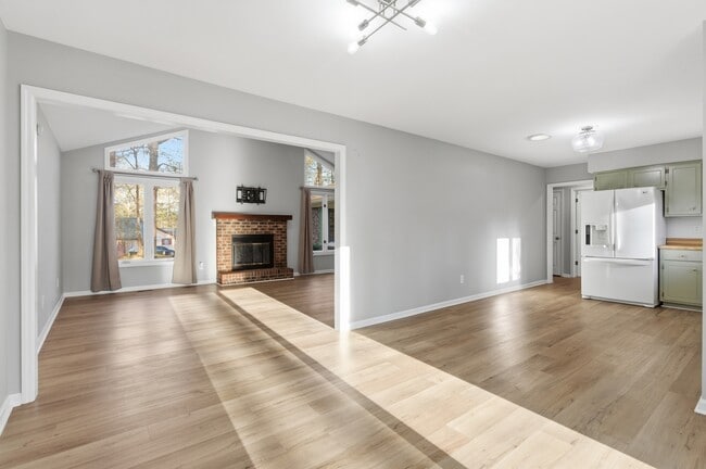 Building Photo - 101 Gatewood Dr