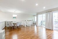 Building Photo - 421 Wendover Dr