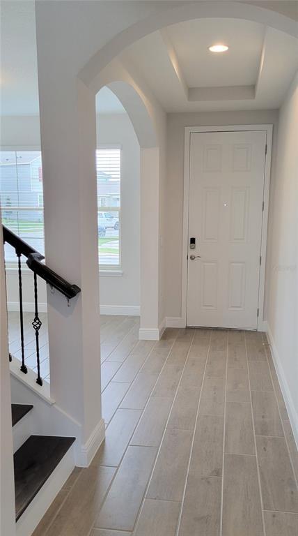 Building Photo - 9753 Lost Creek Dr