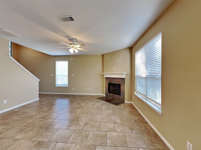 Building Photo - 12027 Bunny Ln