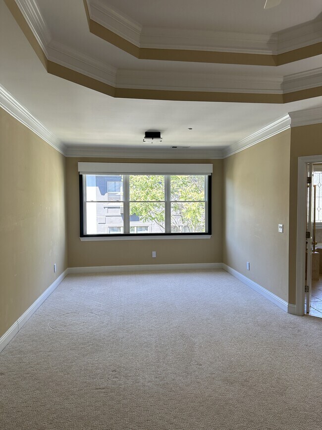 Building Photo - 1041 Emory Parc Pl